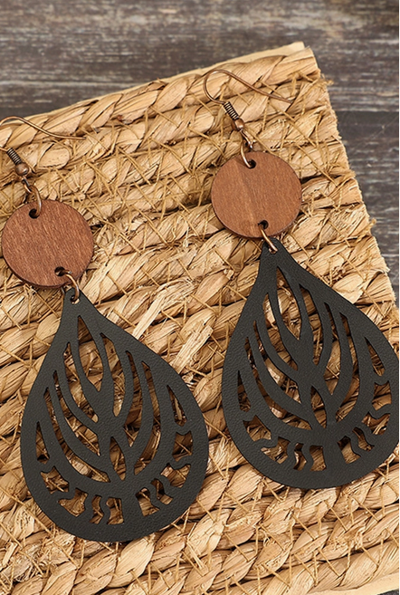 BLACK BOHEMIA WOODEN EARRINGS